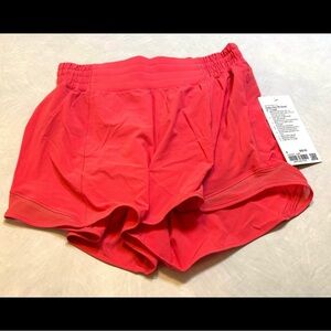 NWT Lululemon Hotty Hot 4” Lined Shorts